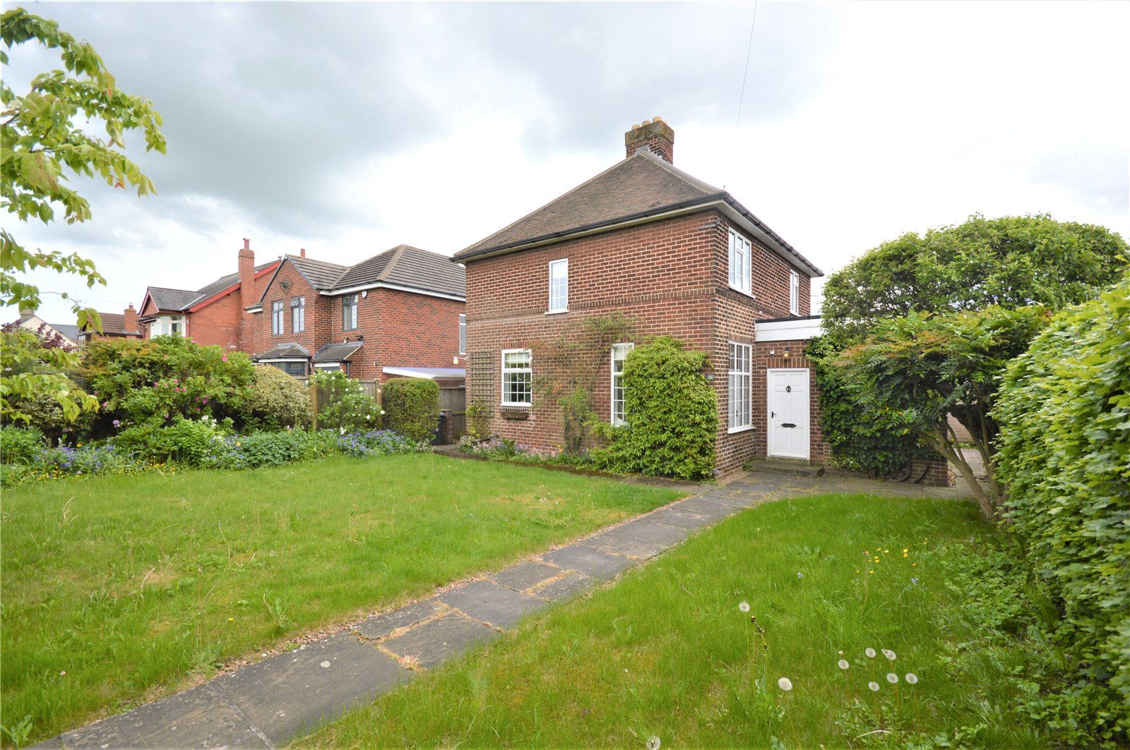 3 bed detached house for sale in Leeds Road, Barwick In Elmet, Leeds
