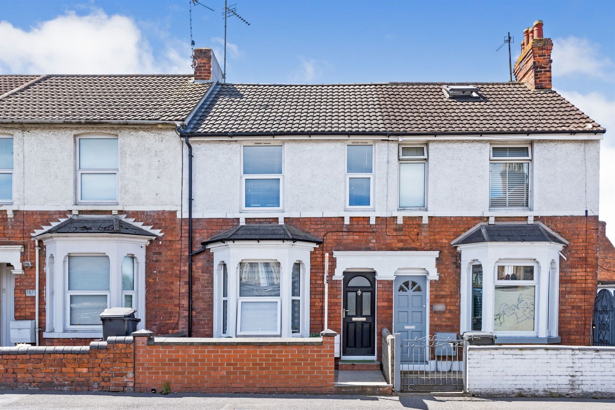 3 bed terraced house for sale in Kingshill Road, Swindon SN1 Zoopla