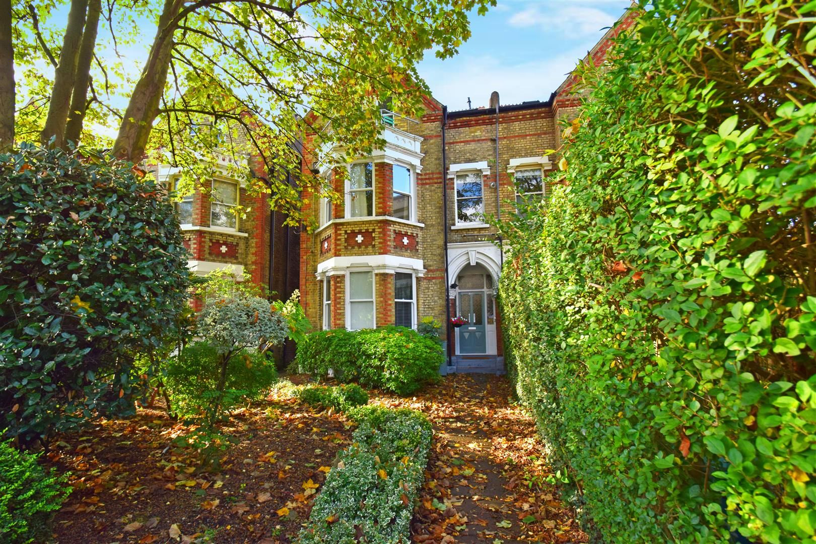 1 Bed Flat For Sale In St Margarets Road St Margarets Twickenham TW1 1 Bed Flat For Sale In St Margarets Road St Margarets Twickenham TW1