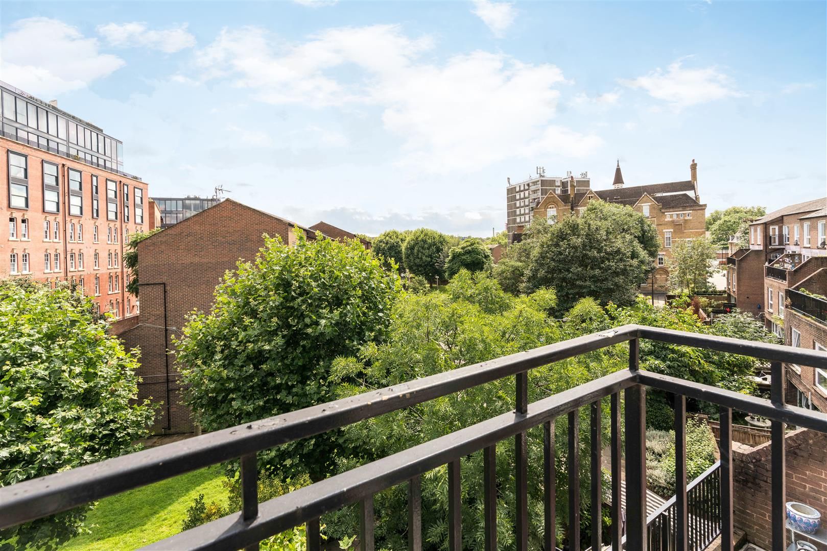 2 bed flat for sale in Potier Street, Borough, London SE1 Zoopla