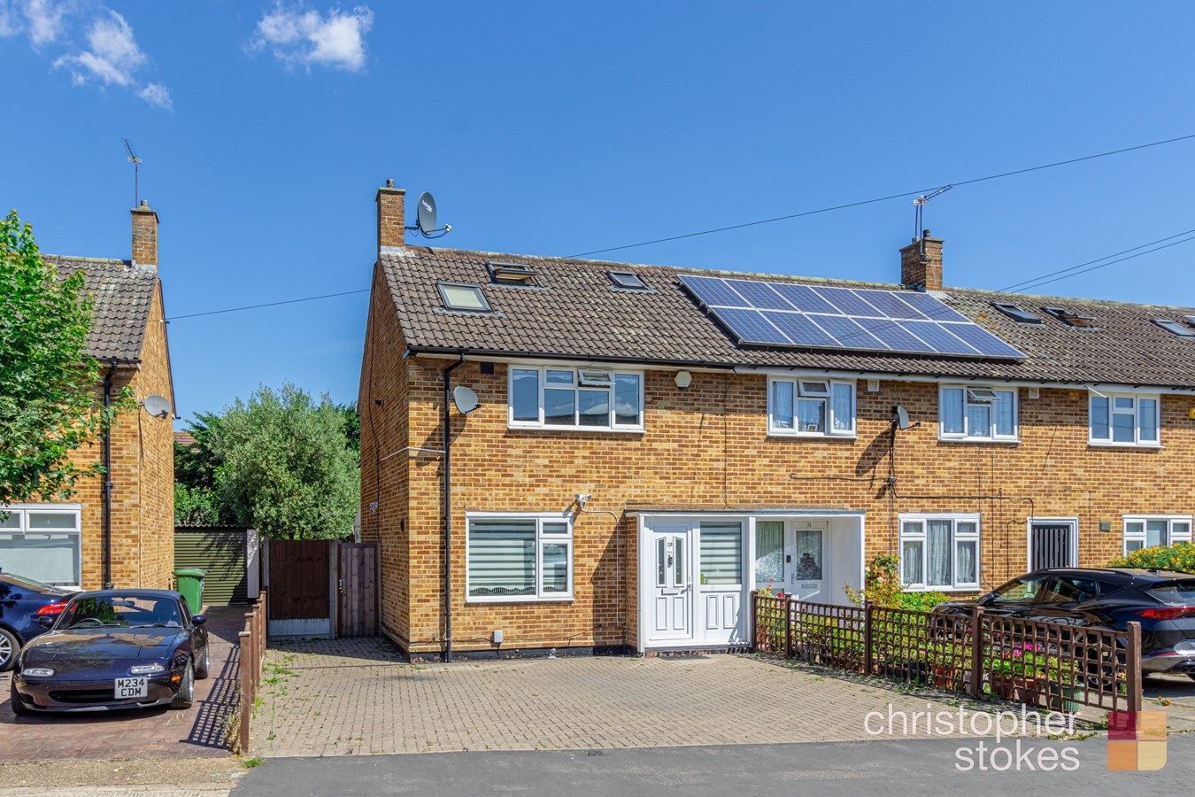 3 bed end terrace house for sale in Limes Road, Cheshunt, Waltham Cross