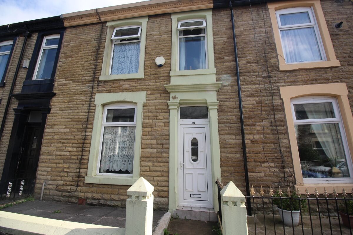 3 bed terraced house for sale in Perry Street, Darwen BB3 Zoopla