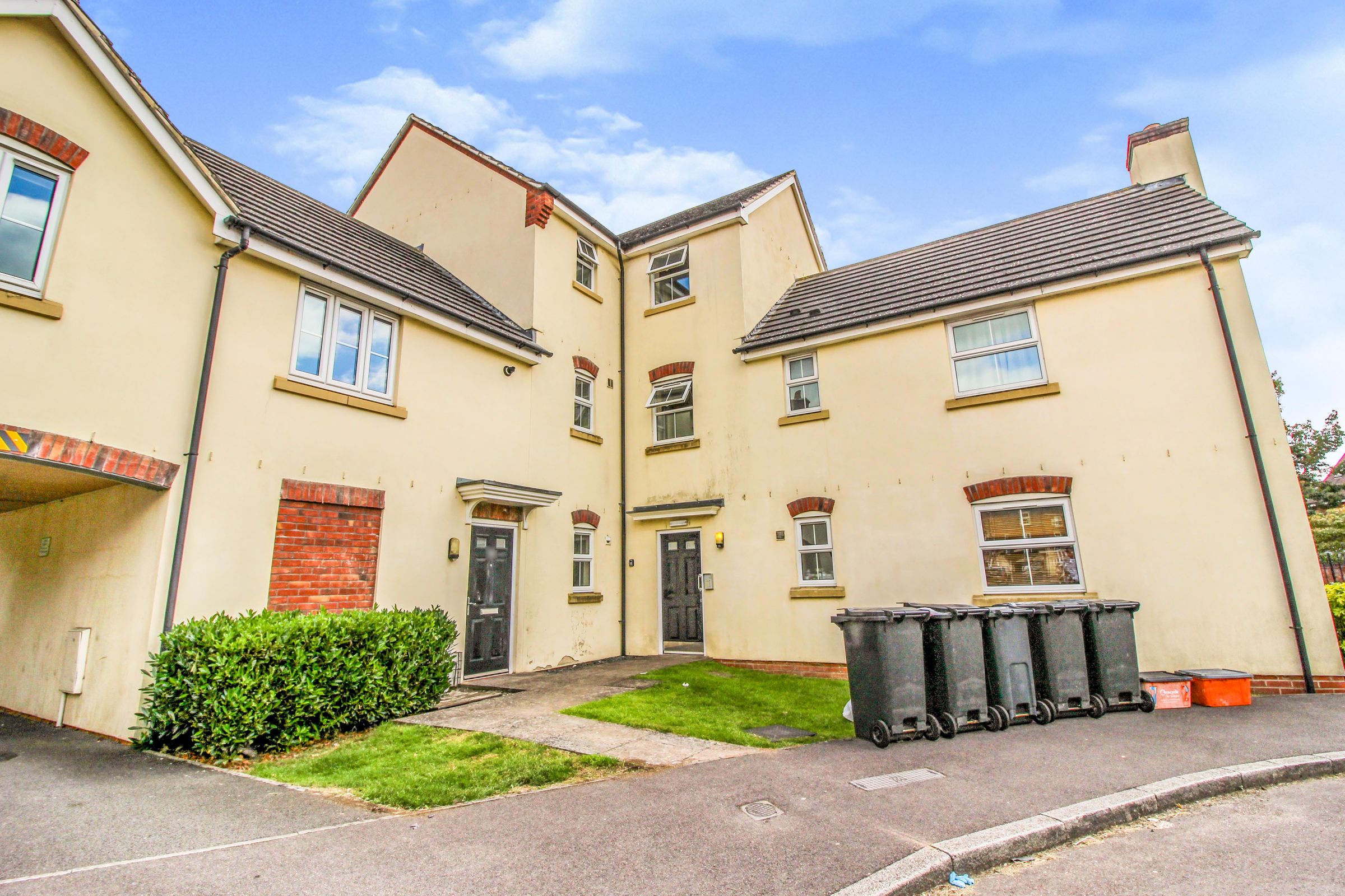 2 bed flat for sale in Vistula Crescent, Haydon End, Swindon SN25 Zoopla