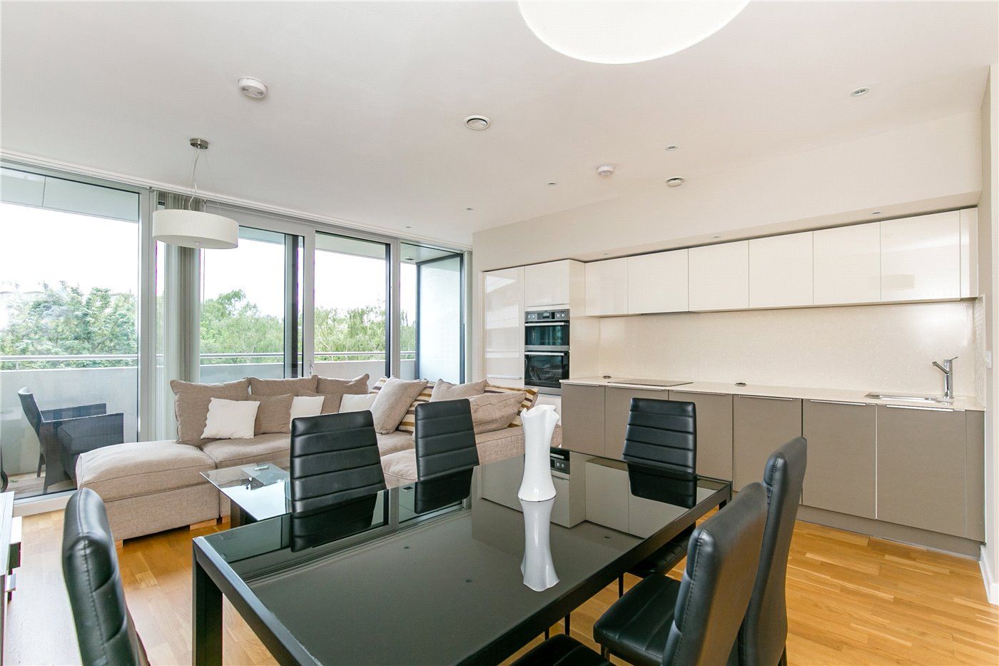 Colonial Drive, Chiswick, London W4