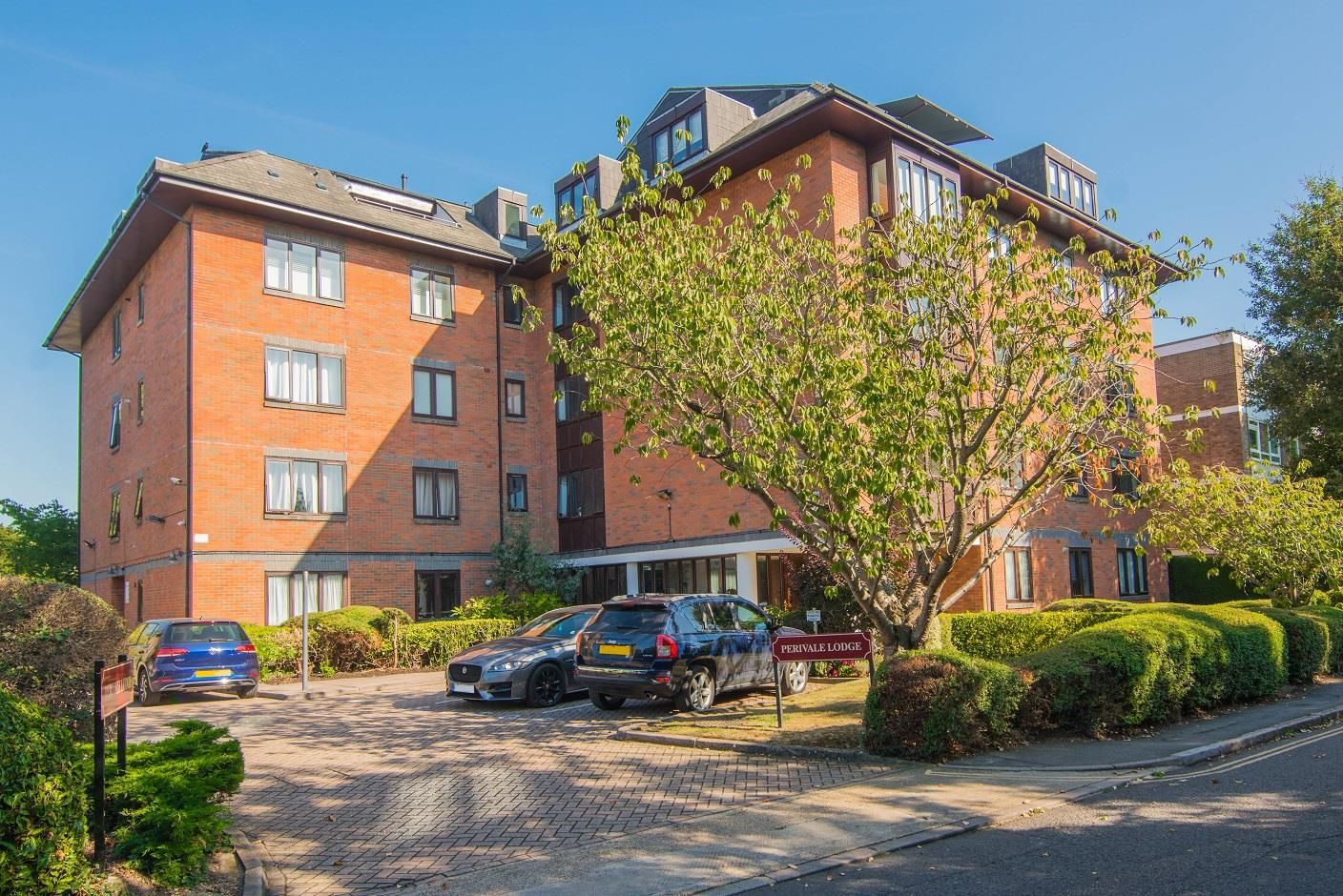 2 bed flat to rent in Perivale Lane, Greenford UB6 Zoopla