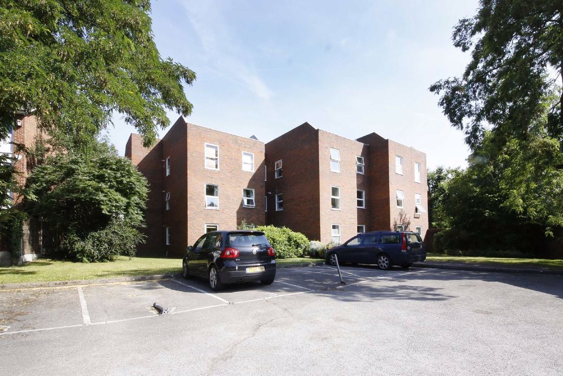 1 bed flat to rent in Lee Park, London SE3 Zoopla