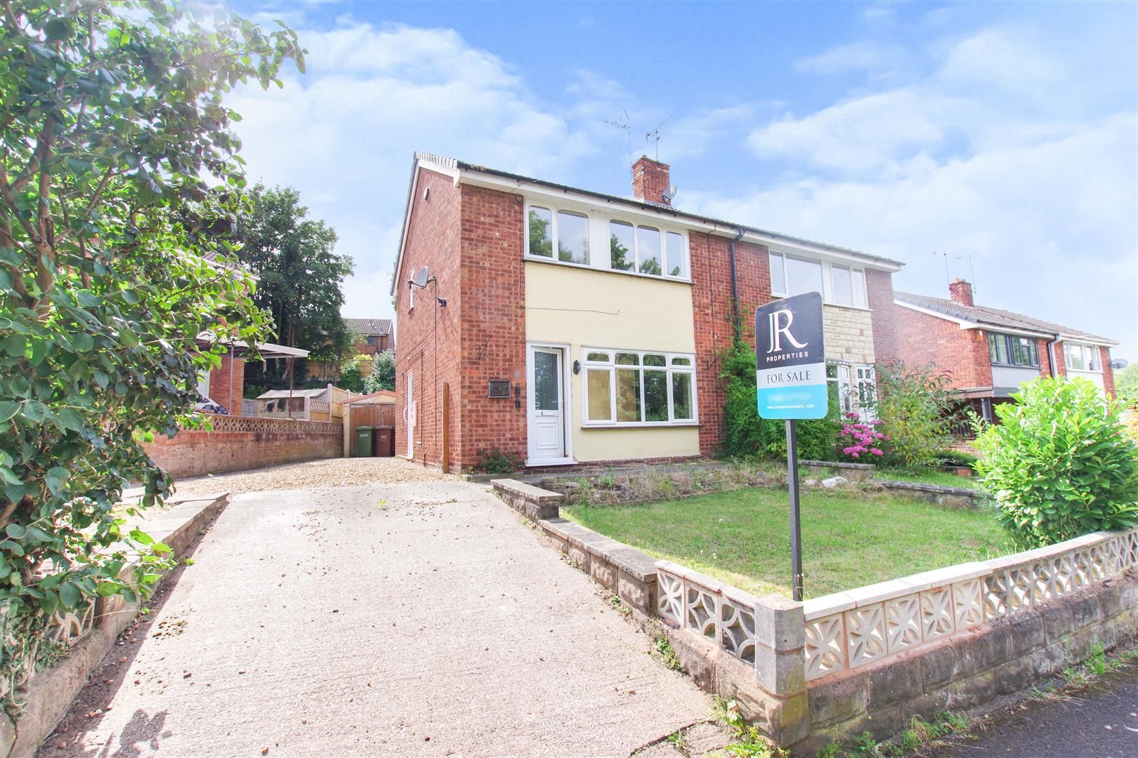 3 bed semidetached house for sale in Thompson Road, Rugeley WS15 Zoopla