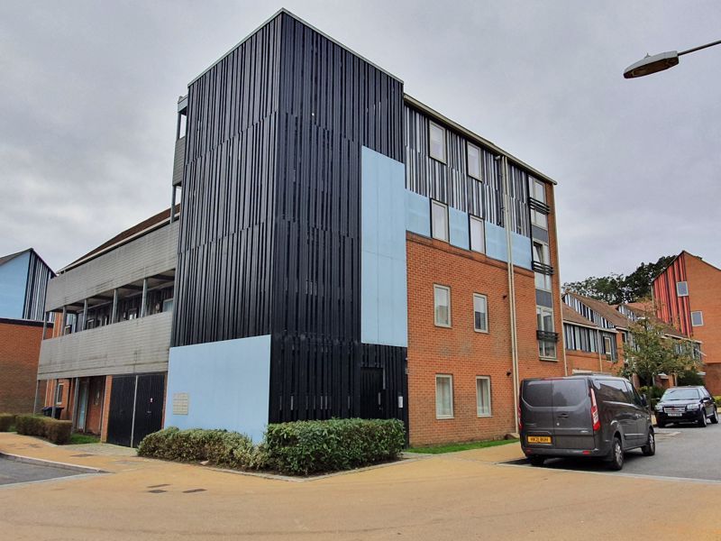 2 bed flat to rent in Milestone Road, Newhall, Harlow CM17 Zoopla