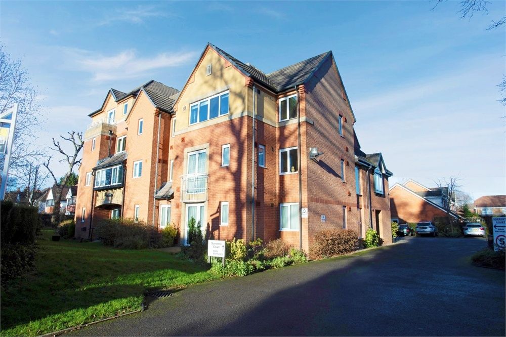2 bed property for sale in Wake Green Road, Birmingham, West Midlands