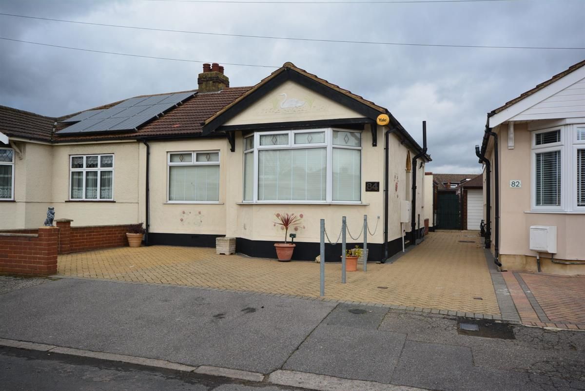 2 bed bungalow for sale in Stafford Avenue, Ardleigh Green, Hornchurch