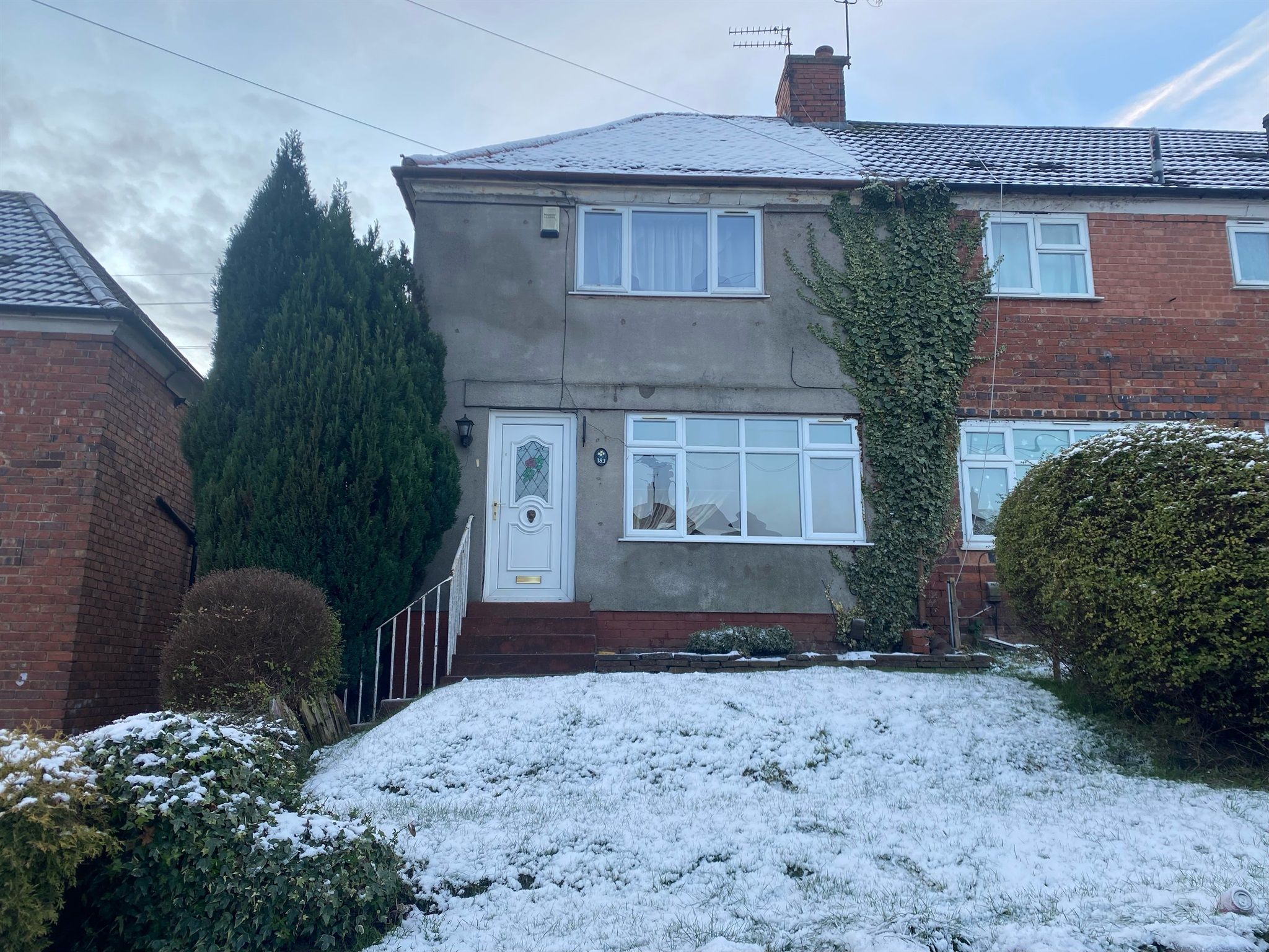 3 bed end terrace house for sale in Carisbrooke Road, Wednesbury WS10