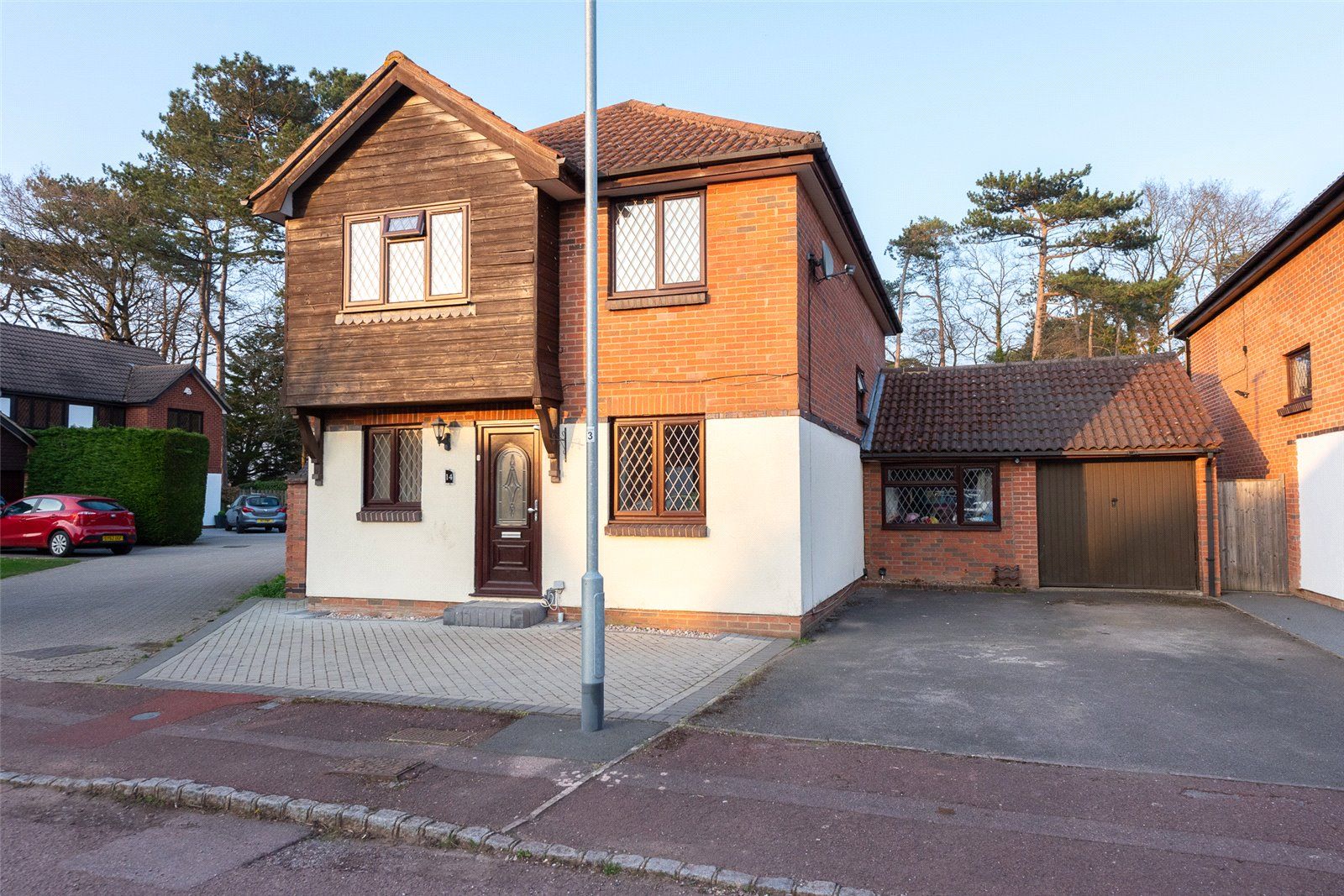 5 bed detached house for sale in Medway Close, Wokingham RG41 Zoopla