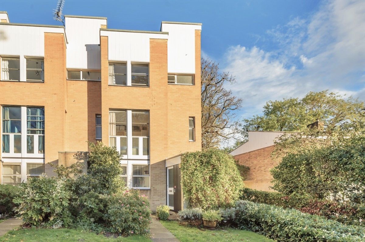 4 bed terraced house for sale in Foxes Dale, London SE3 Zoopla