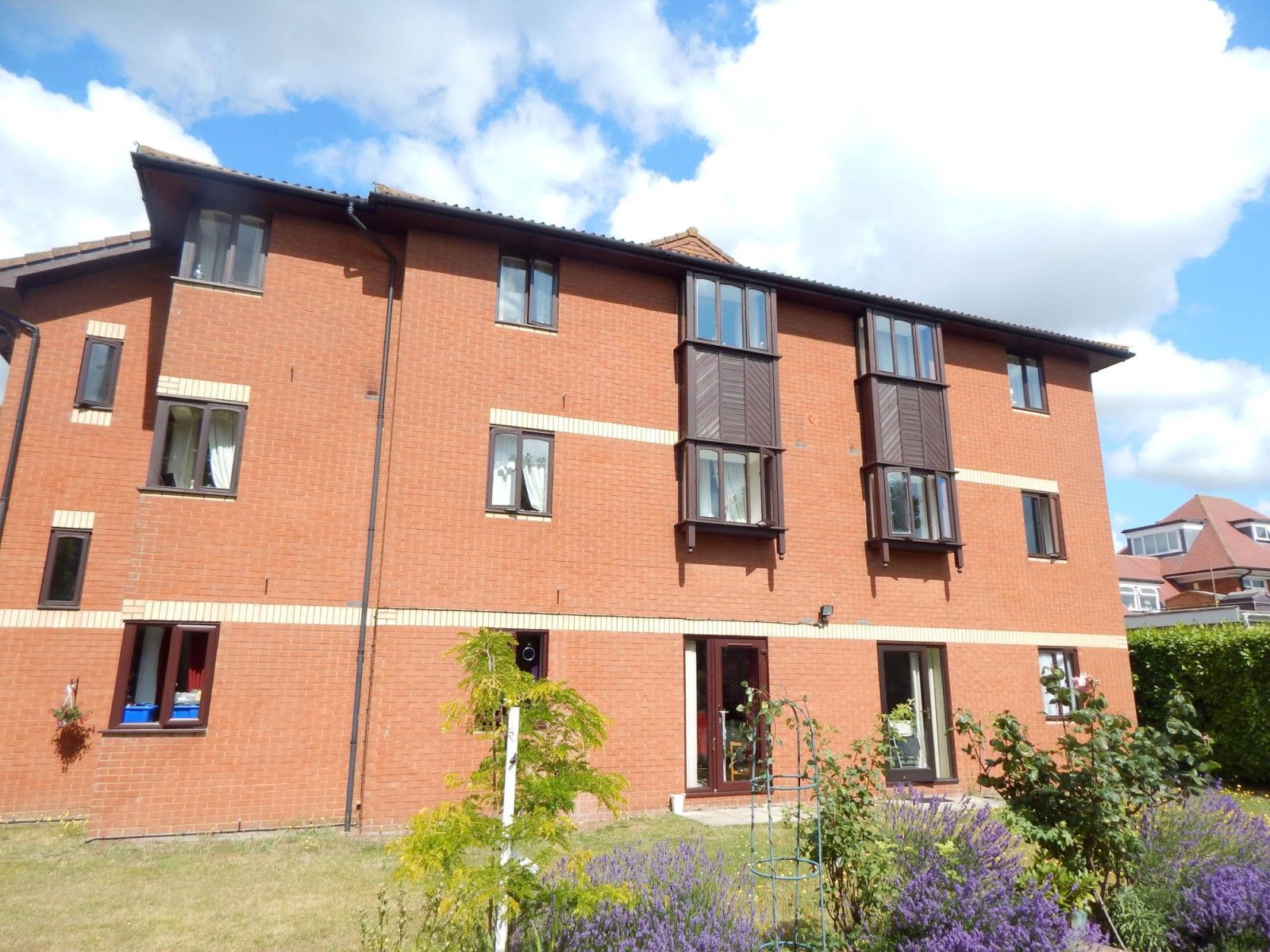 1 bed flat to rent in Cage Lane, Felixstowe IP11 Zoopla