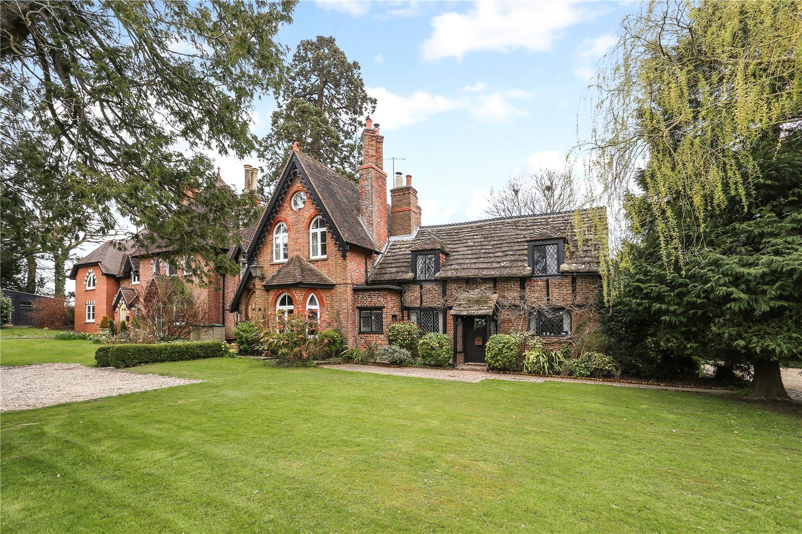 3 bed end terrace house for sale in Manor House, East Grinstead Road