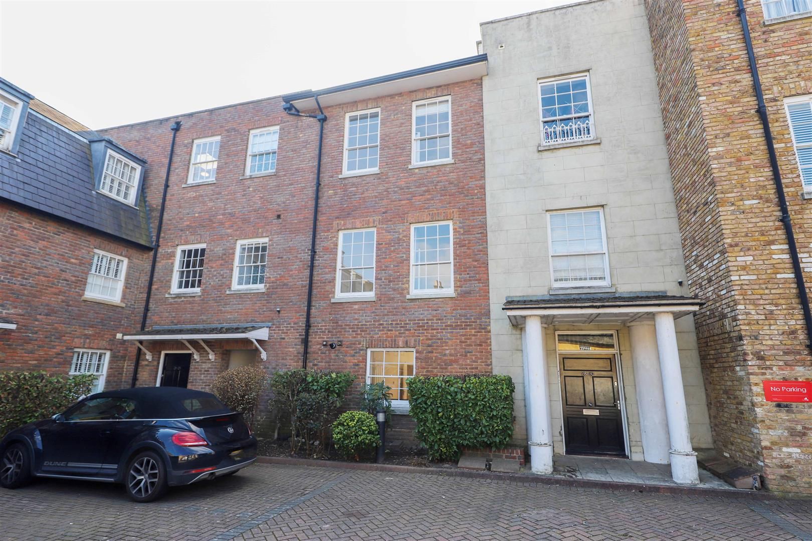 Harlington Road Hillingdon Uxbridge UB8  