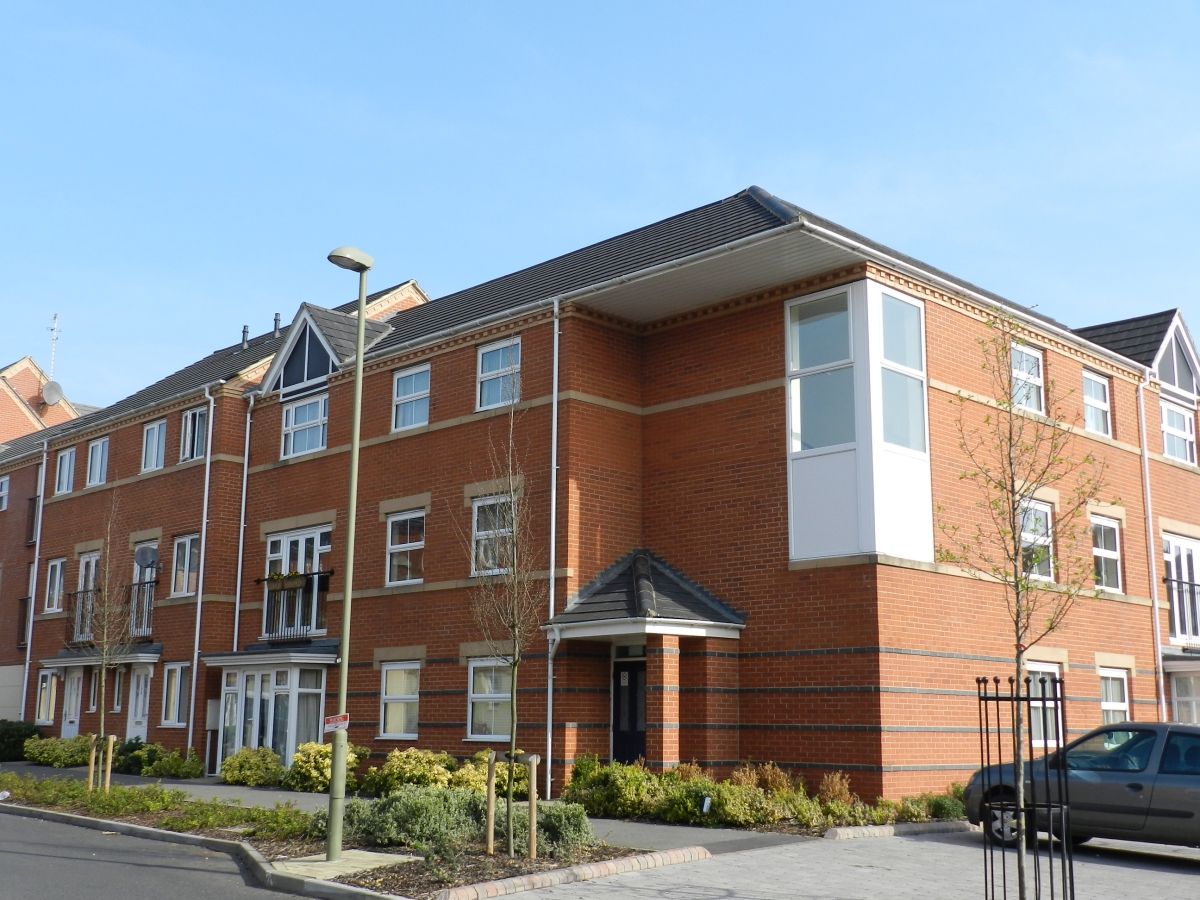 2 bed flat for sale in Alma Road, Banbury OX16 Zoopla