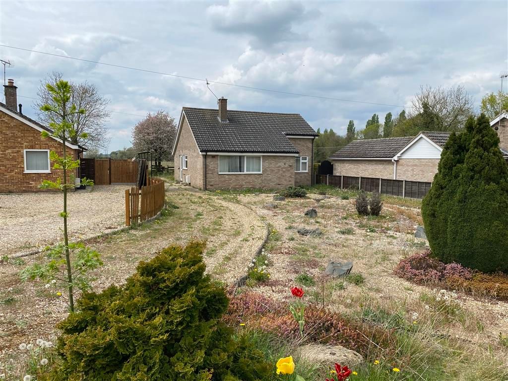 3 bed detached bungalow for sale in Wayland Avenue, Watton, Thetford
