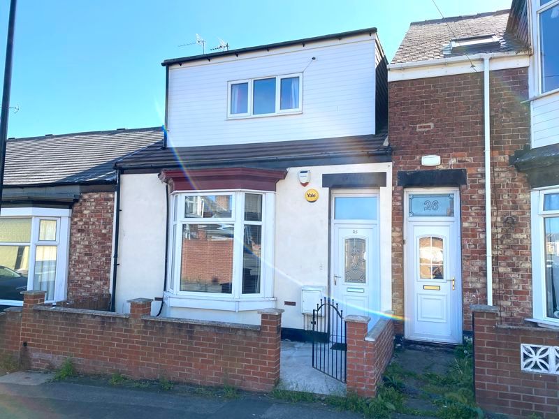 4 bed terraced house to rent in Hendon Valley Road, Hendon, Sunderland