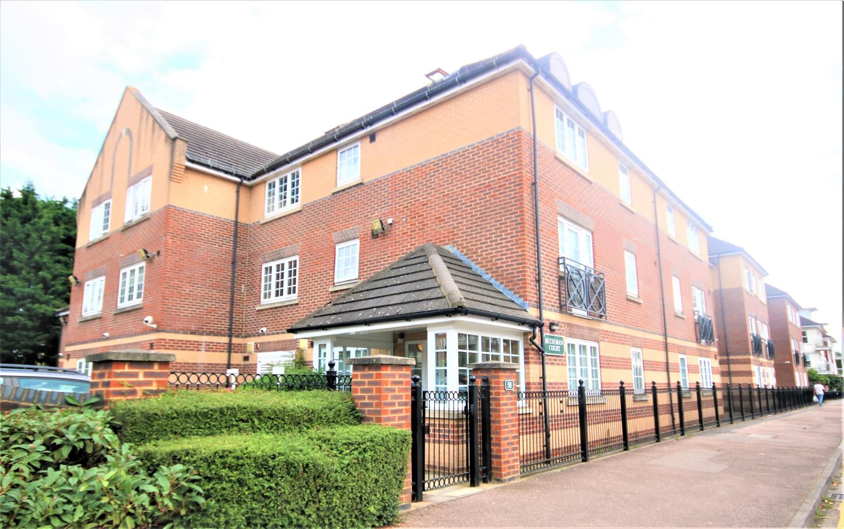 1 bed flat for sale in Cockfosters Road, Cockfosters, EN4 Zoopla