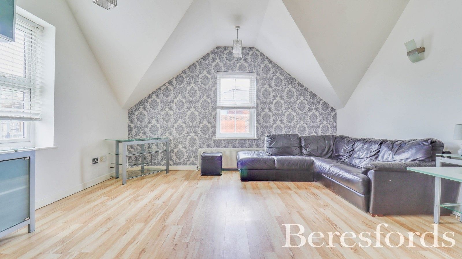 Stone Yard, Western Gardens, Brentwood, Essex CM14  