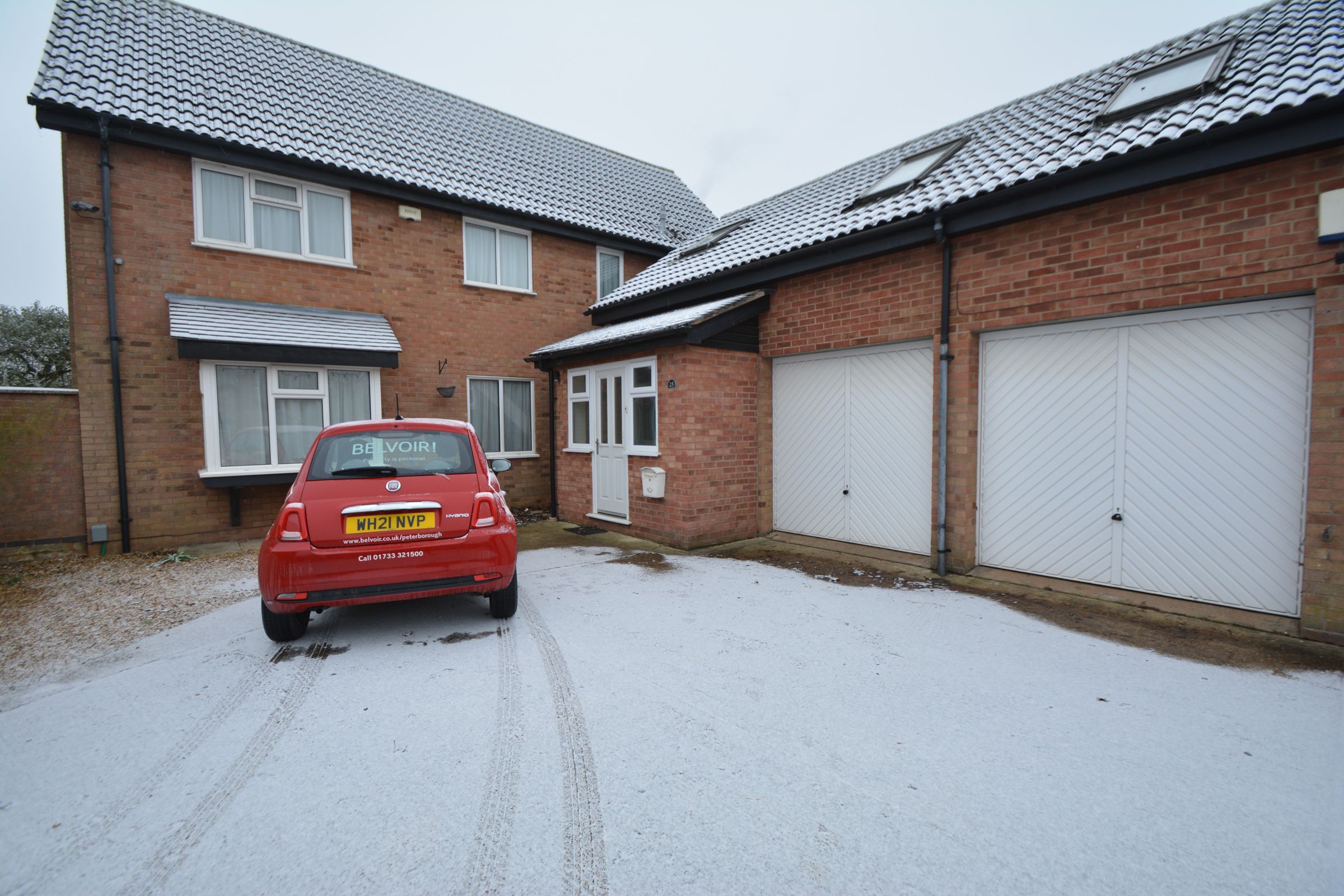 4 bed detached house to rent in Lakeside, Werrington, Peterborough PE4