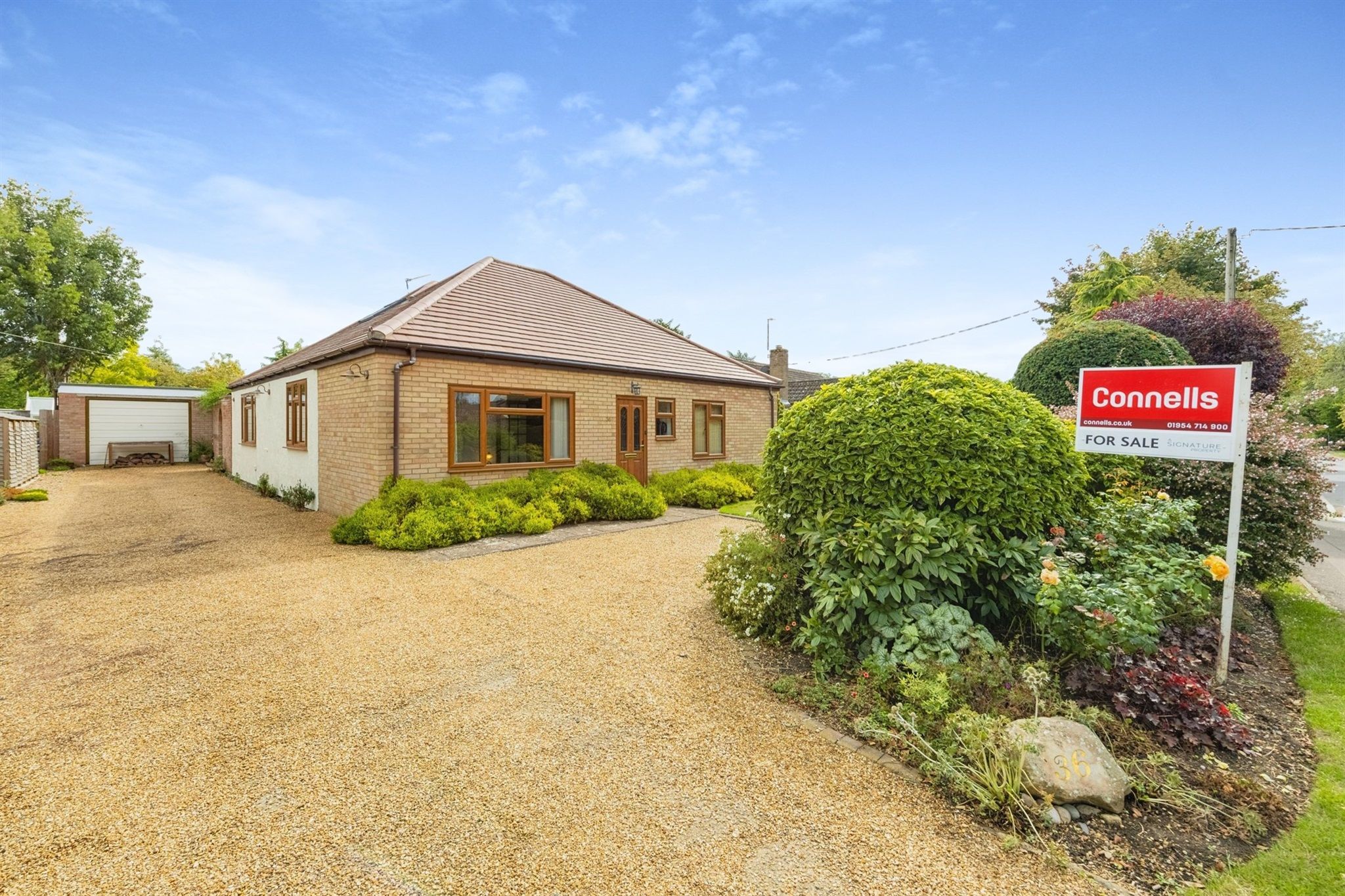 4 bed detached bungalow for sale in Highfields Road, Highfields