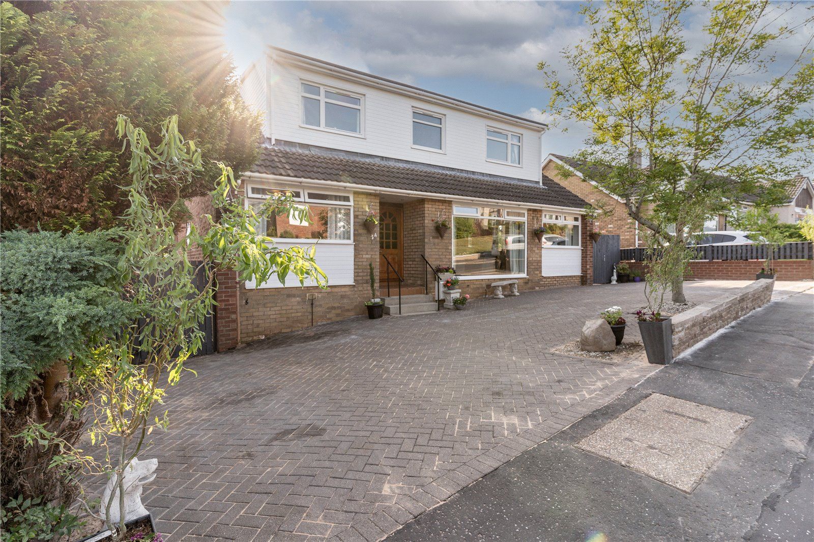 5 bed detached house for sale in Calderbraes Avenue, Uddingston