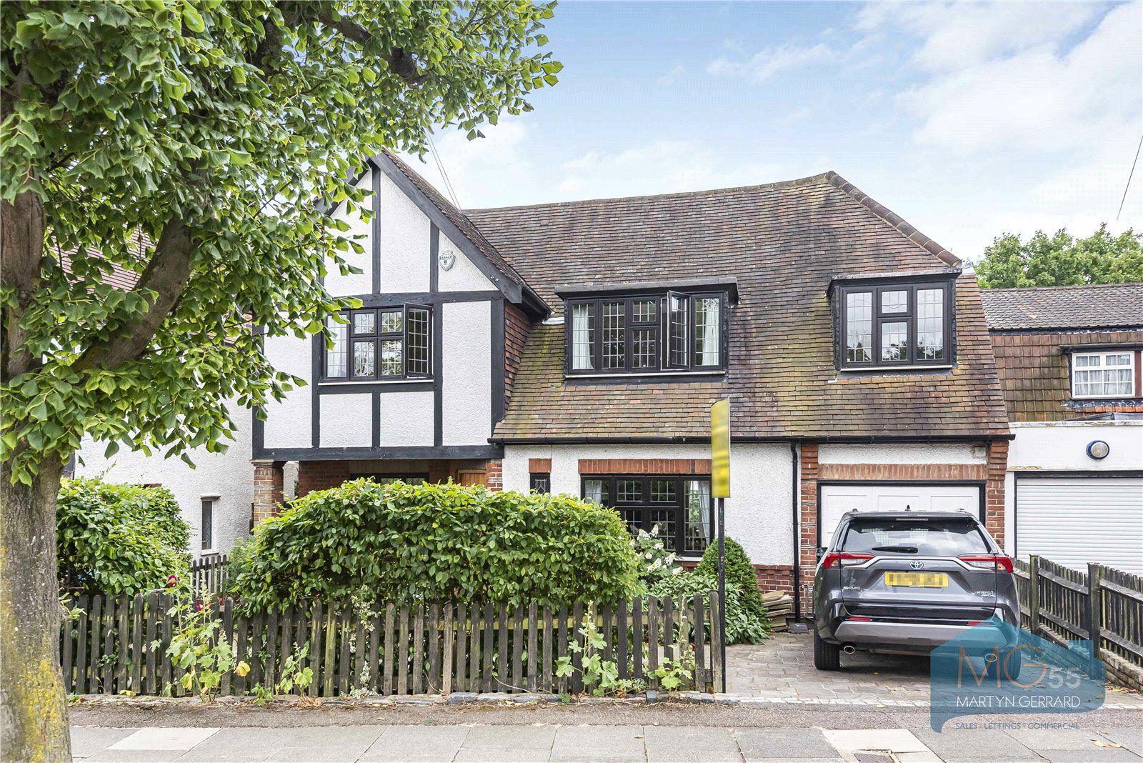 5 bed detached house for sale in Friary Road, London N12 Zoopla