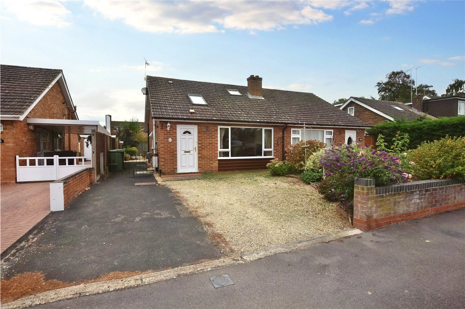 3 bed bungalow for sale in Churchill Road, Didcot, Oxfordshire OX11