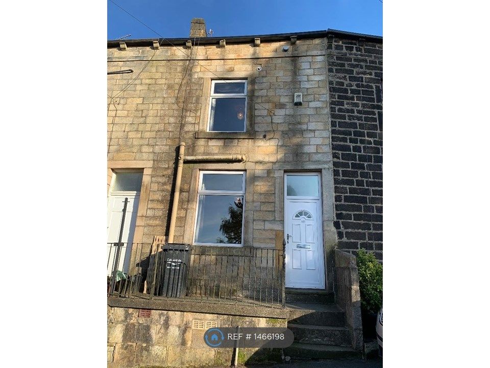 4 bed terraced house to rent in Longfield Road, Todmorden OL14 Zoopla