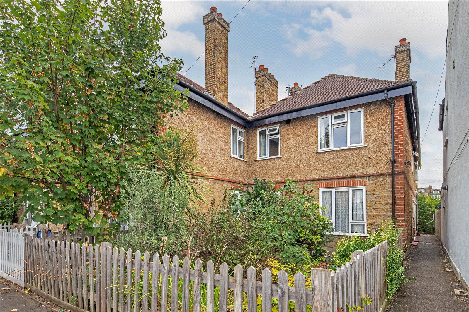 3 bed to rent in Sydney Road, Teddington TW11 Zoopla