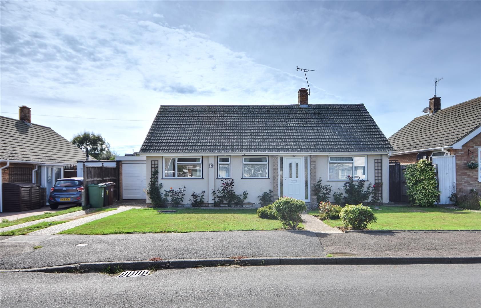 2 bed detached bungalow for sale in Chartres, BexhillOnSea TN40 Zoopla