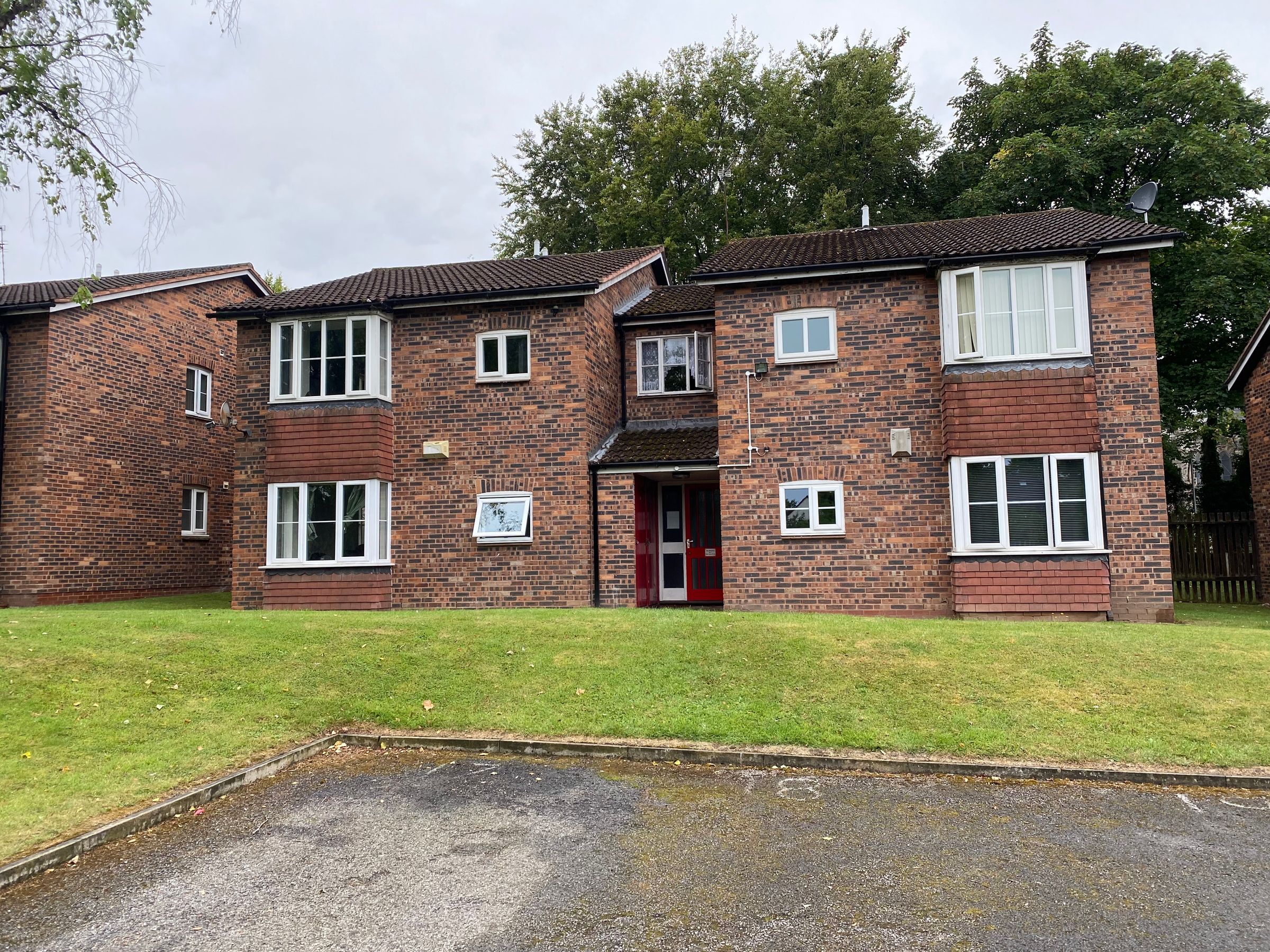 1 bed flat to rent in The Beeches, Highfield South, Rock Ferry