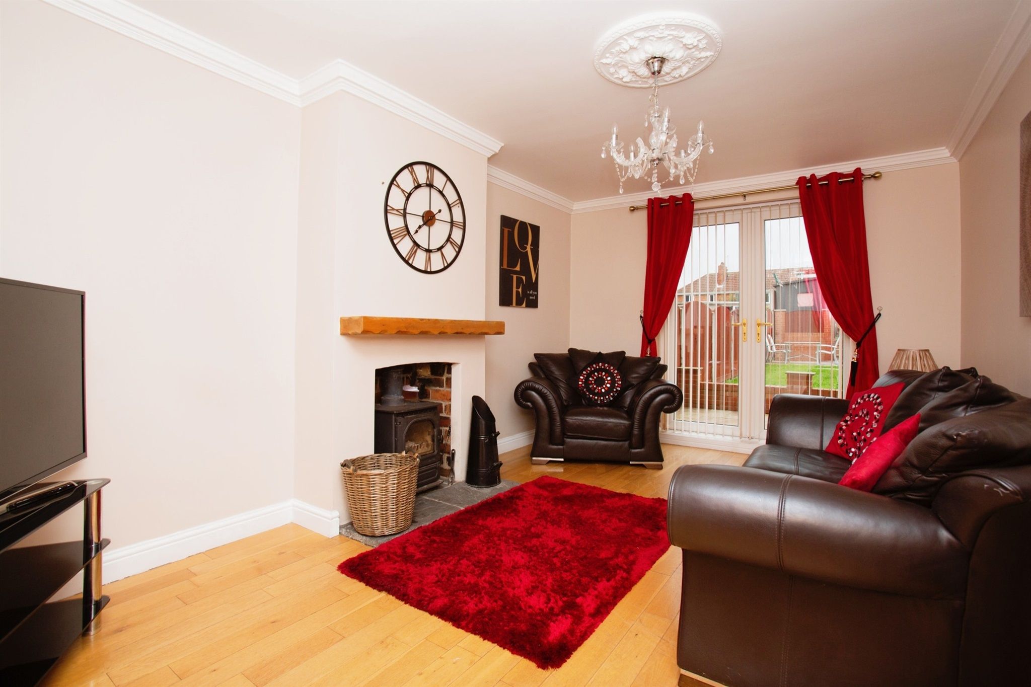 3 bed end terrace house for sale in Walton Road, Upton, Pontefract WF9