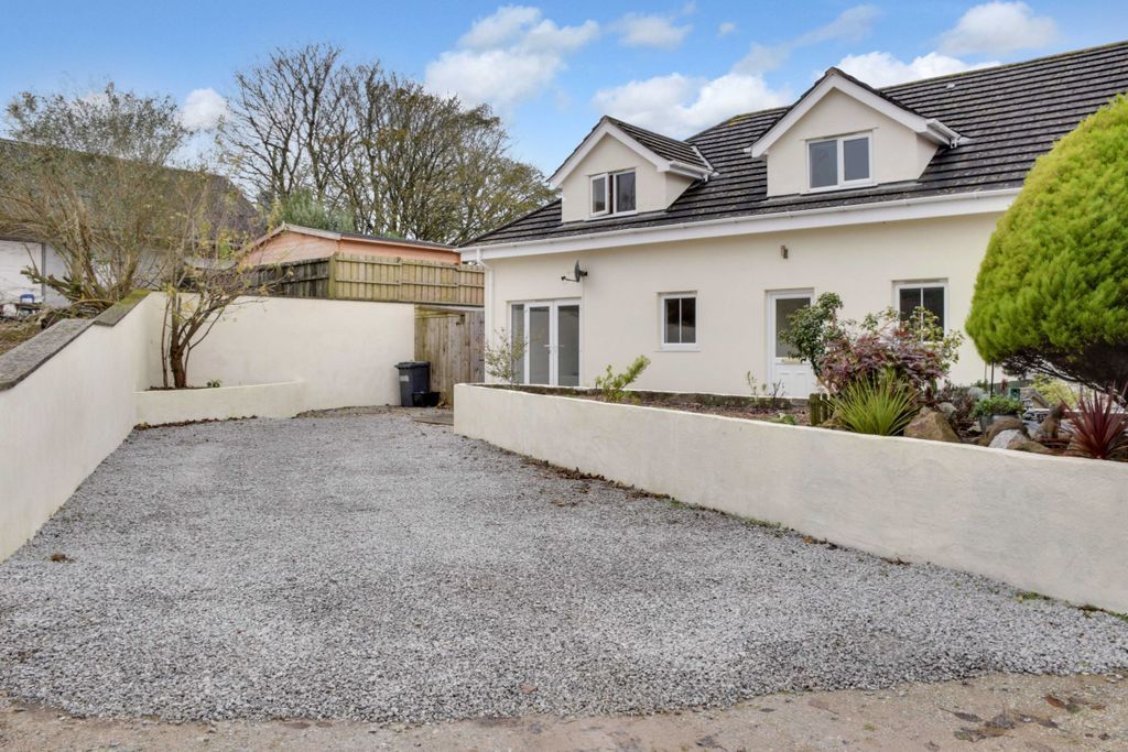 4 bed semidetached house for sale in Carnkie, Redruth TR16 Zoopla
