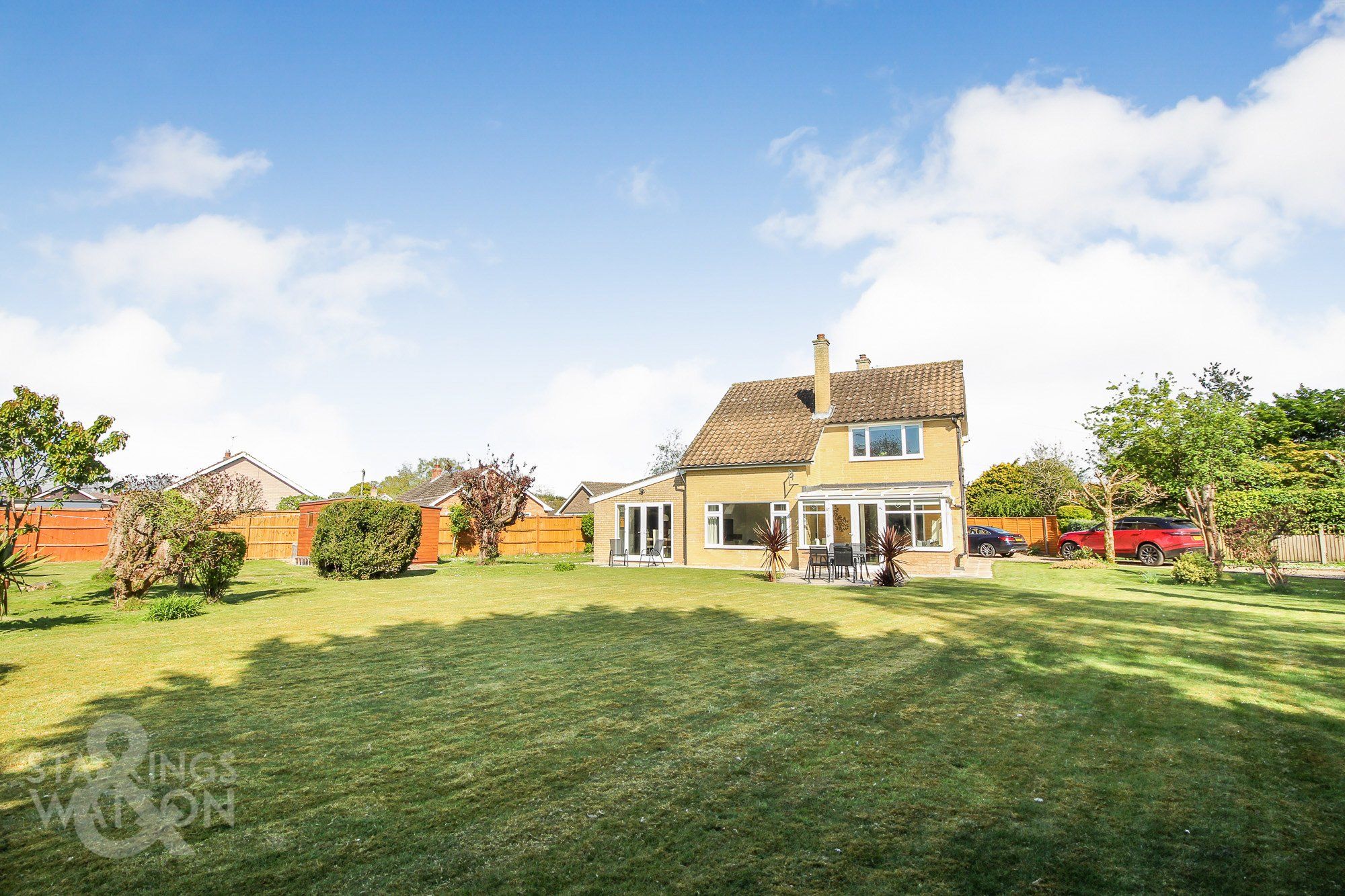 4 bed detached house for sale in Cedar Road, Hethersett, Norwich NR9