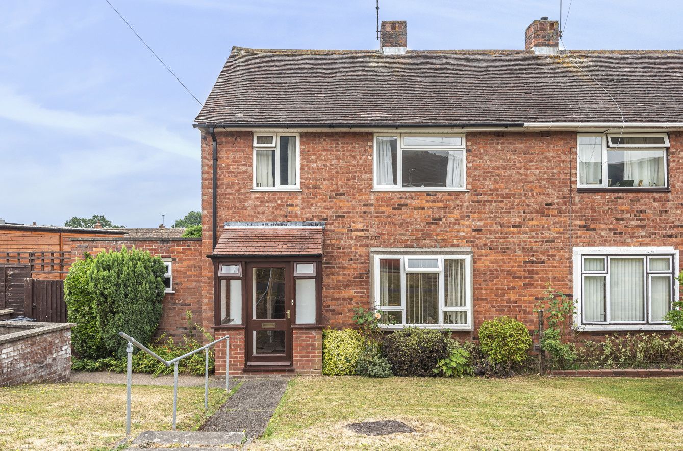 3 bed semidetached house for sale in Davenham Close, Malvern WR14 Zoopla