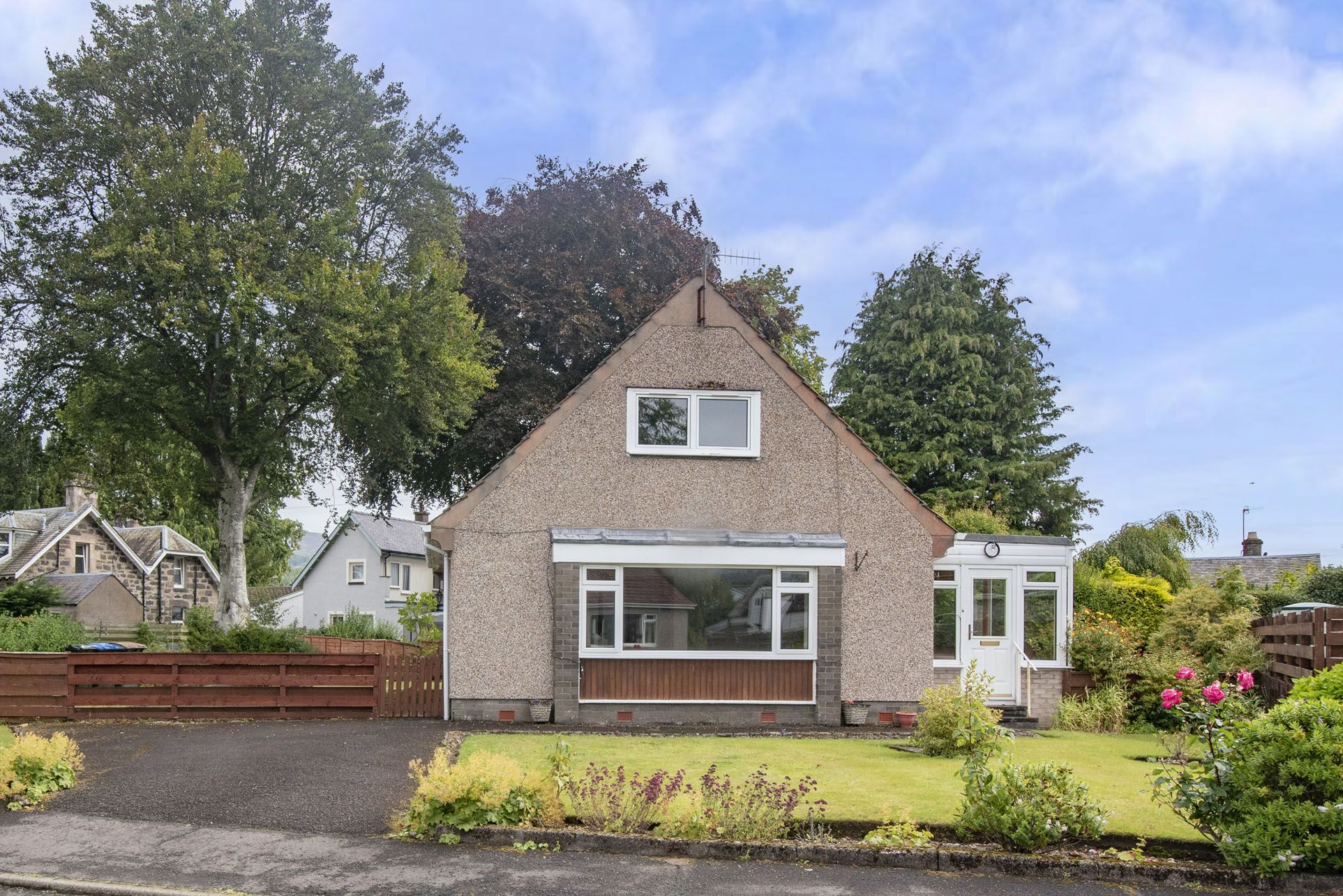 2 bed detached house for sale in Gowanlea Place, Comrie PH6 Zoopla