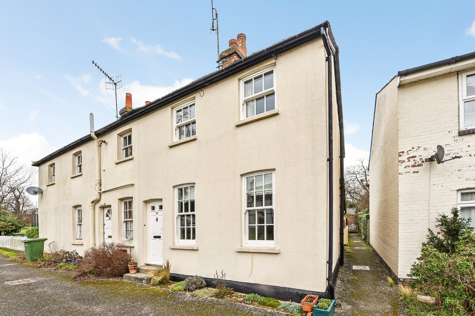 2 bed end terrace house for sale in Anstey Road, Alton, Hampshire GU34