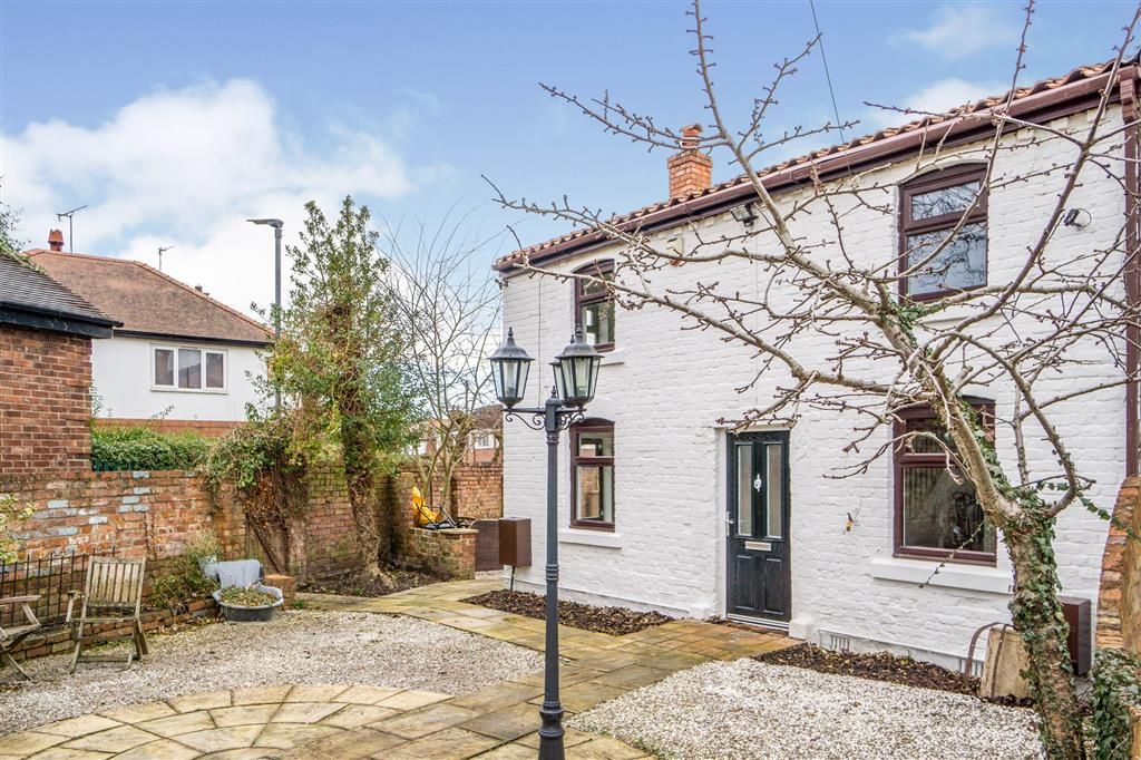 Mannings Lane South, Chester CH2  