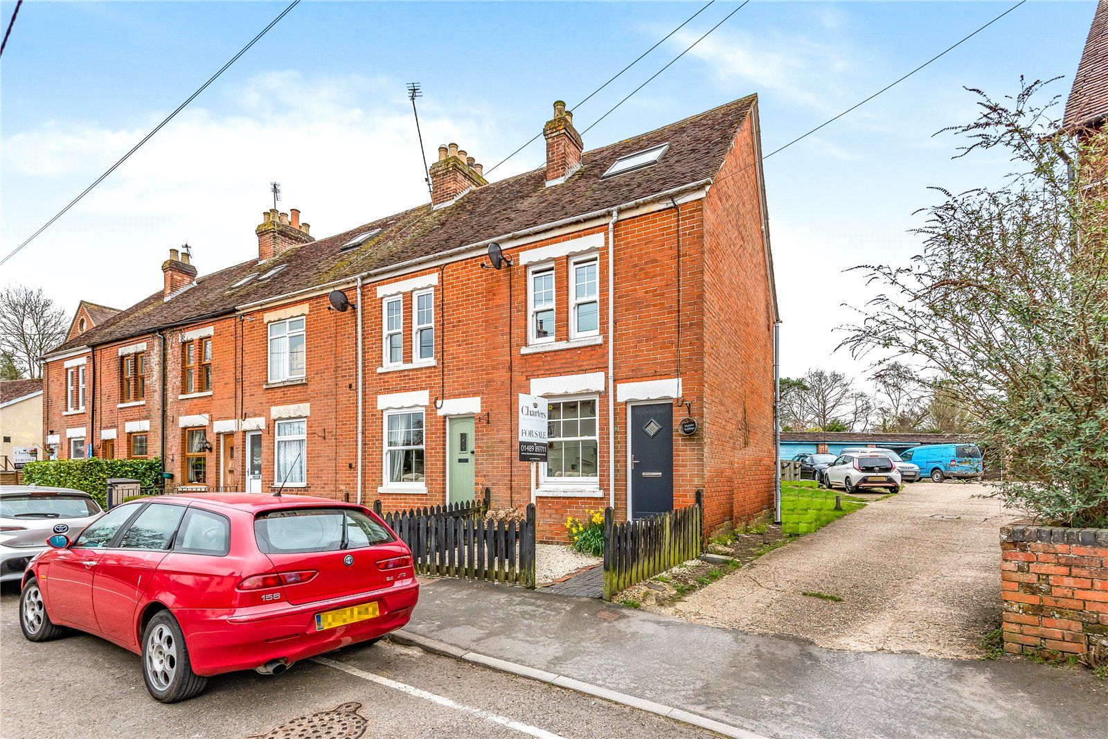 3 bed terraced house for sale in Victoria Road, Waltham