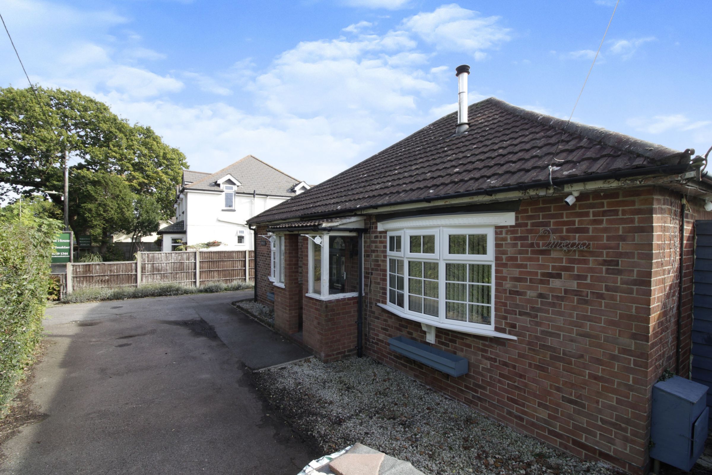 2 bed detached bungalow for sale in Blackfield Road, Fawley