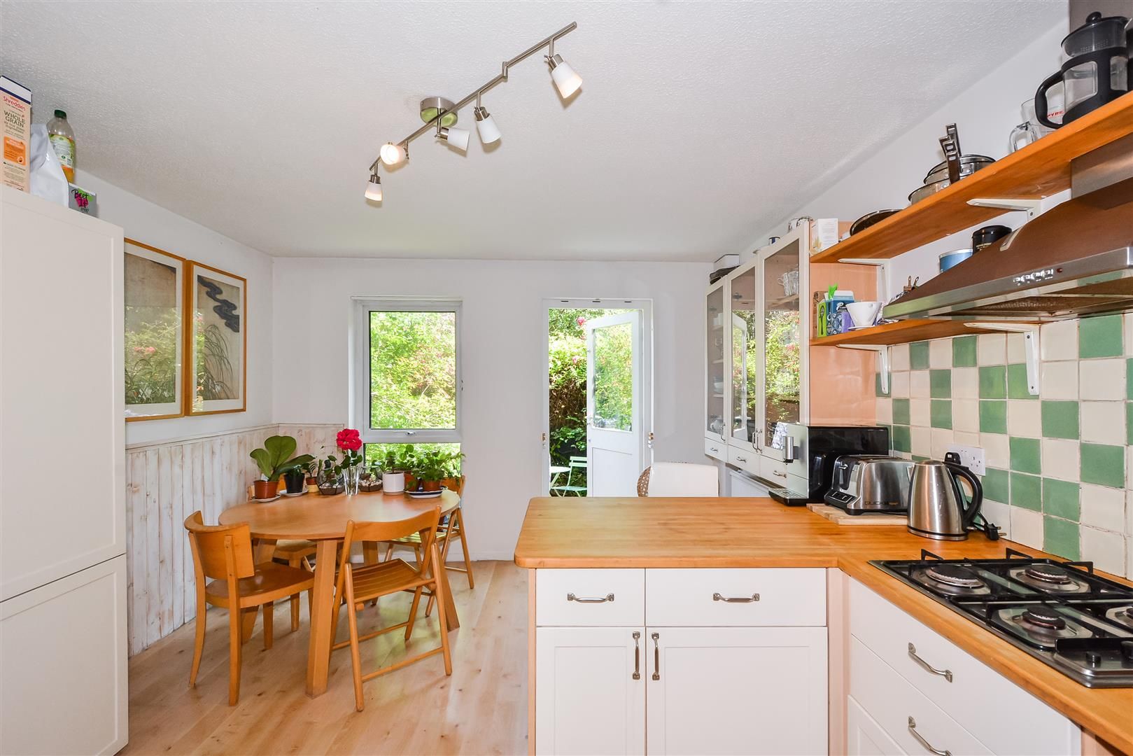 Sanford Walk, London N16  