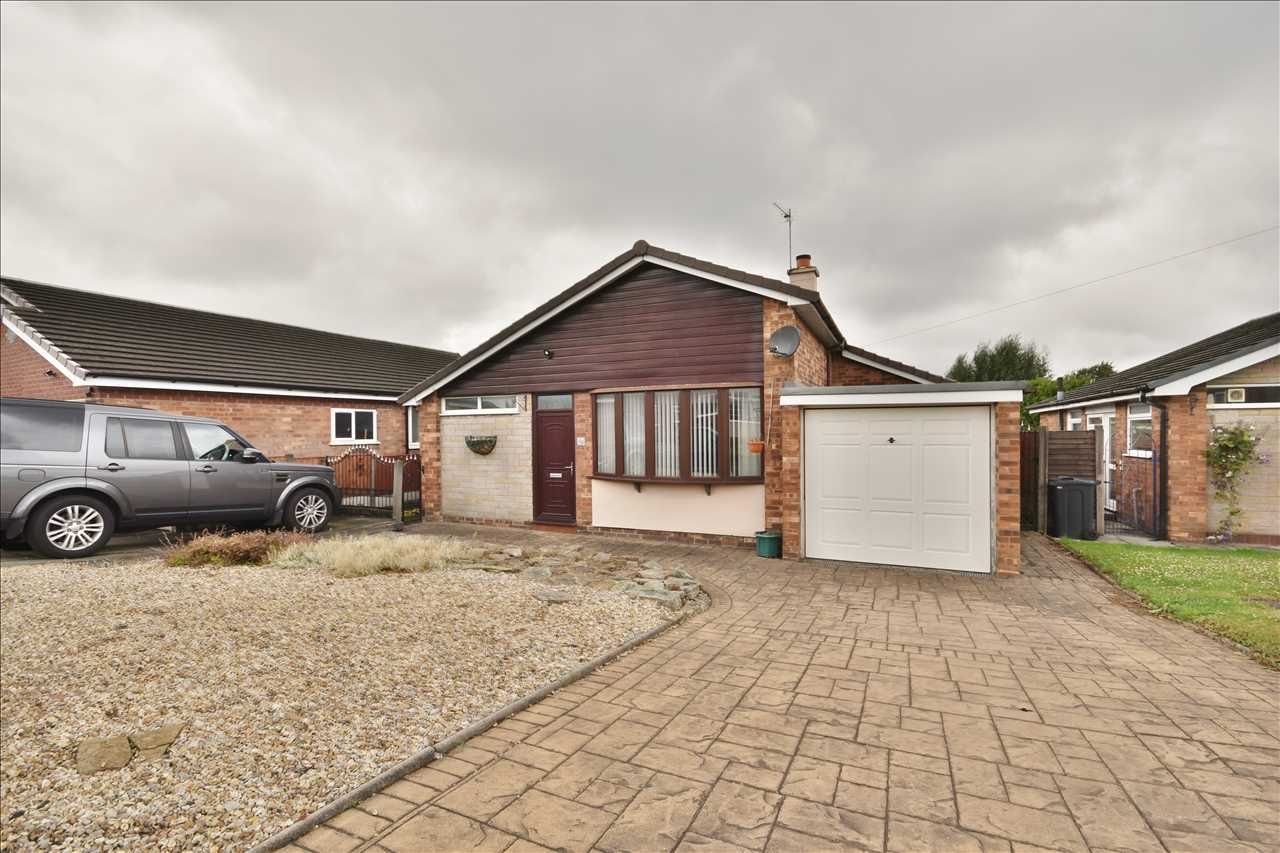 3 bed bungalow for sale in Ravenhill Drive, Chorley PR7 Zoopla