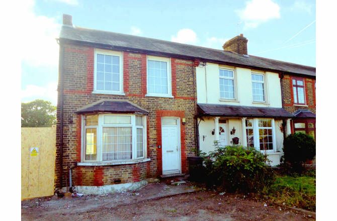 Aveley Road, Upminster RM14  