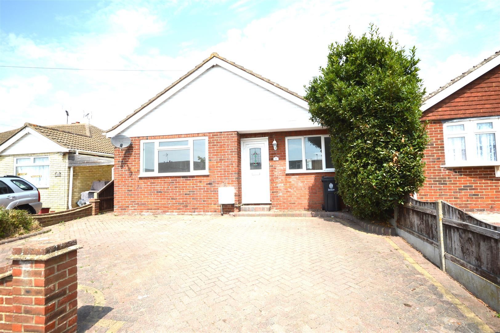 3 bed detached bungalow to rent in Aragon Close, Jaywick, ClactonOn