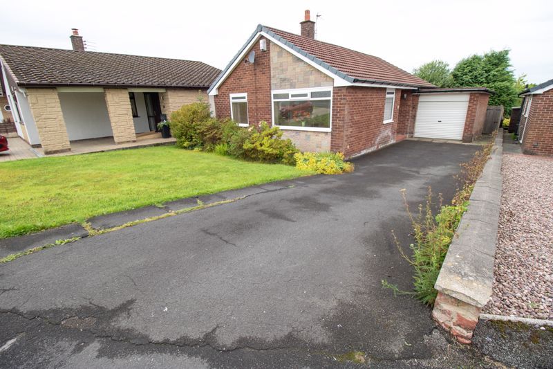 2 bed detached bungalow for sale in South Drive, Harwood, Bolton BL2