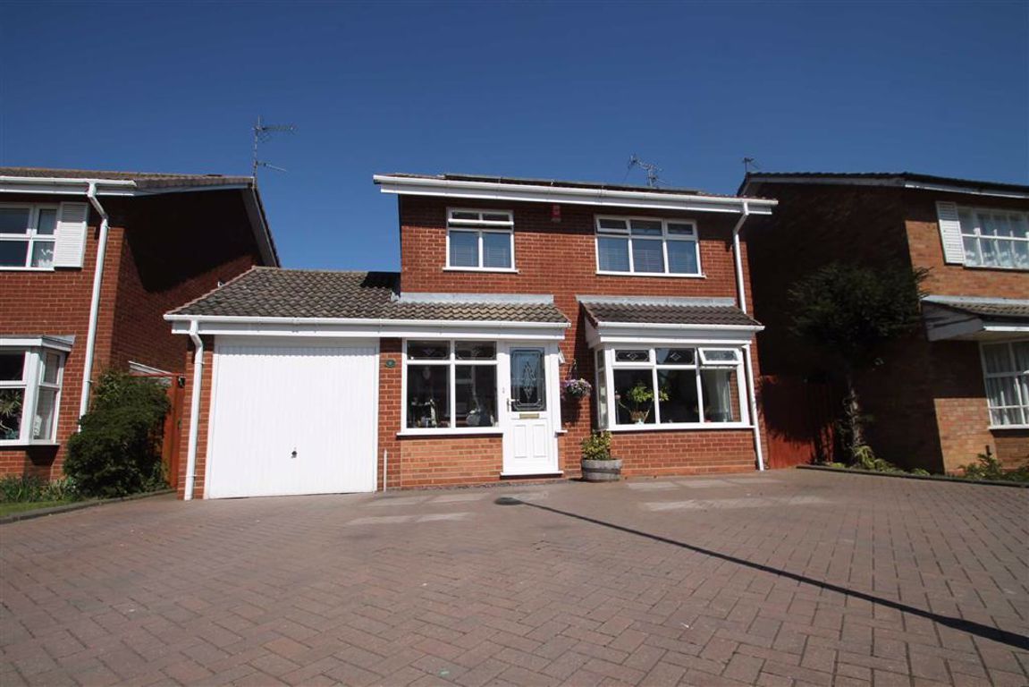 4 bed detached house for sale in Stanford Grove, Halesowen B63 Zoopla