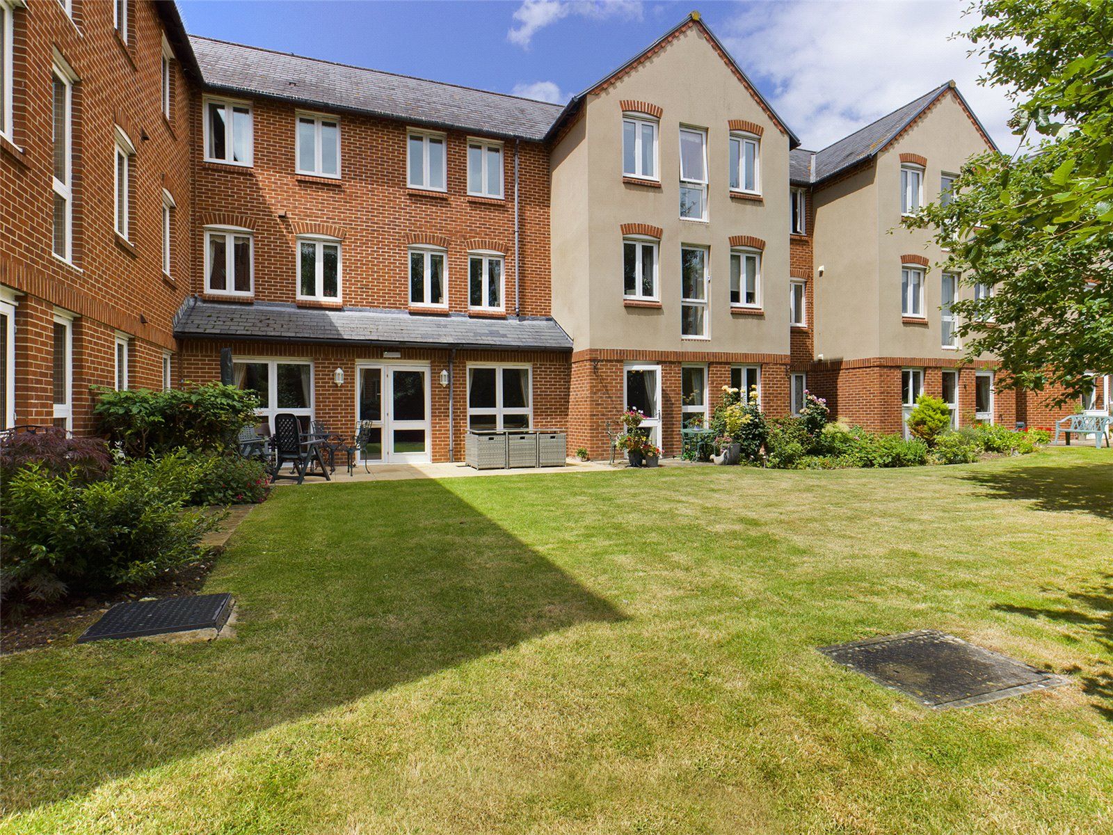 1 bed flat for sale in Wallace Court, Station Street, RossOnWye, Herefordshire HR9 Zoopla
